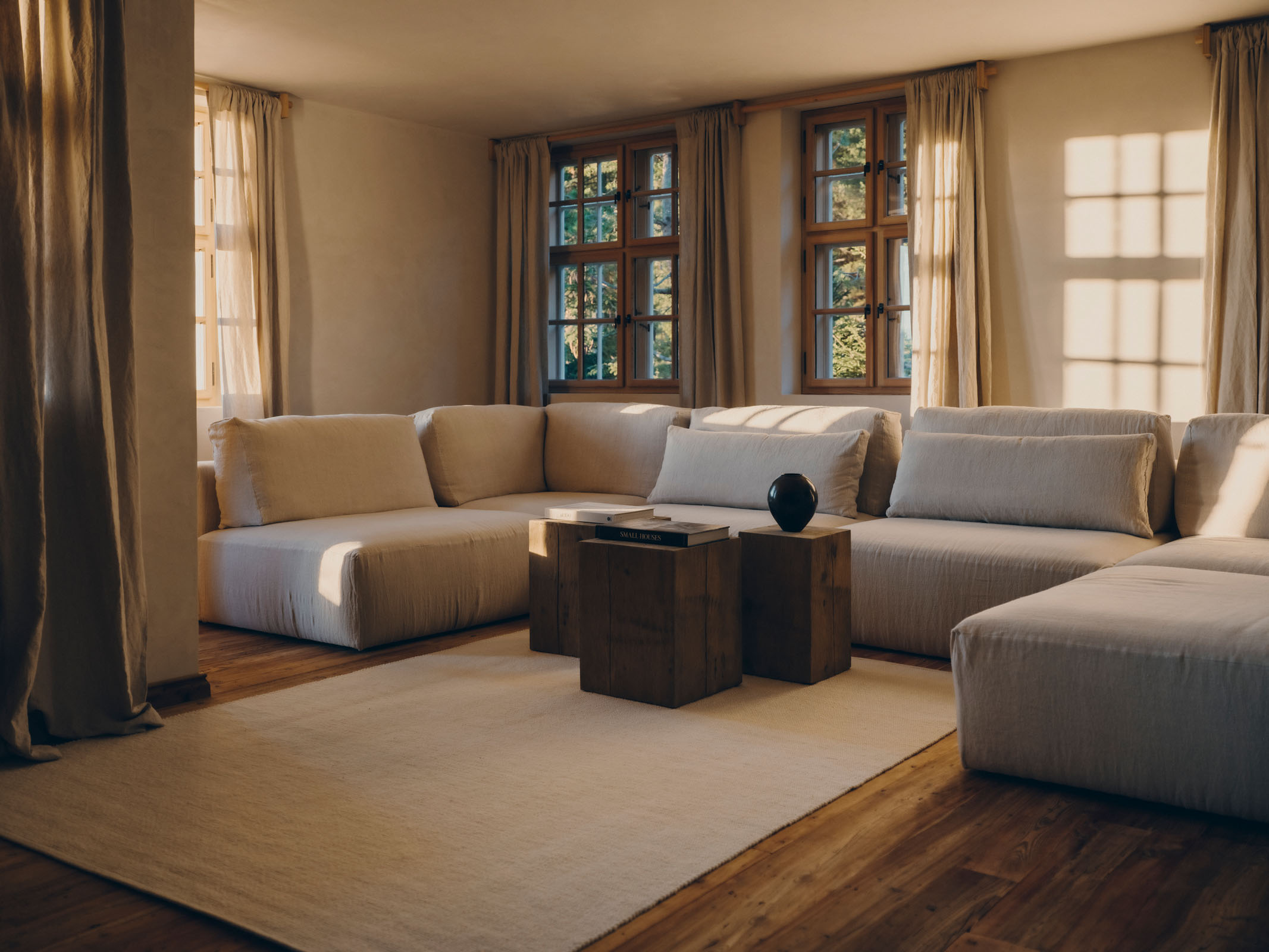 FORESTIS Villa Living Room 2